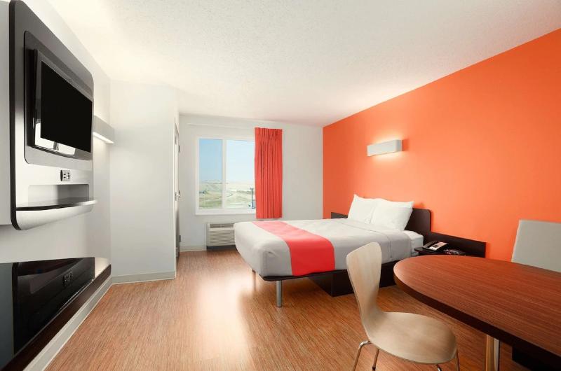 اتاق استاندارد, Motel 6swift Current, Sk