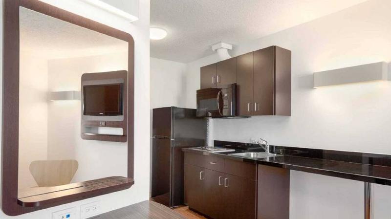 اتاق استاندارد, Motel 6swift Current, Sk