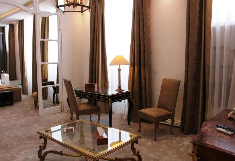 سوییت, Residence Et Chambres D Hotes De La Porte D Arras