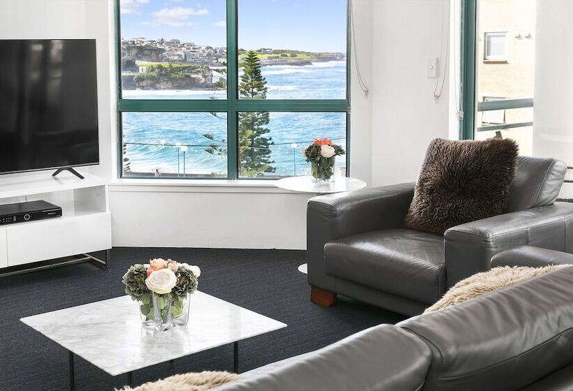 2 Bedroom Apartment with Views, Aea The Coogee View Serviced Apartments