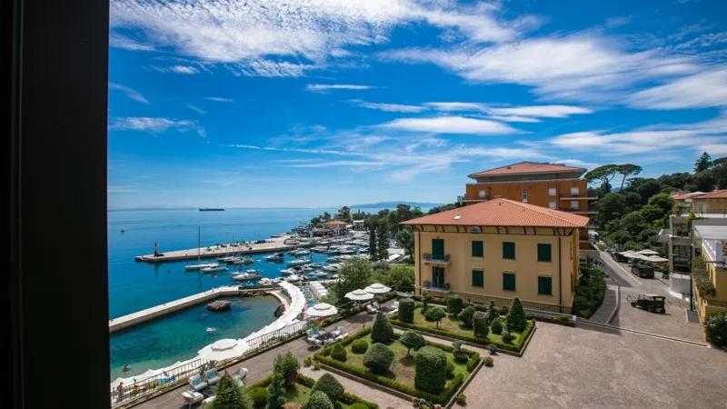 اتاق لوکس با چشم‌انداز باغ, Amadria Park Hotel Royal