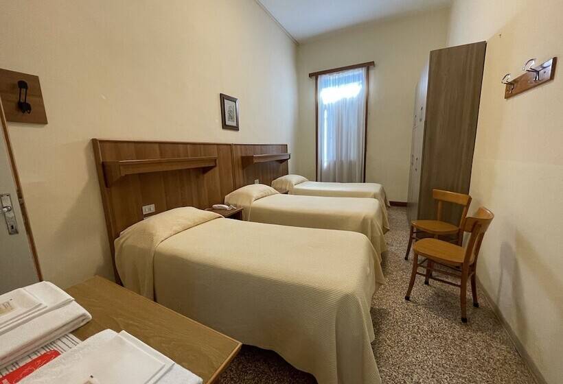 Habitació Triple Estàndard amb Vistes, Casa Caburlotto