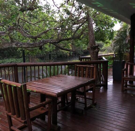 اتاق استاندارد برای معلولان, Leopard Corner Lodge