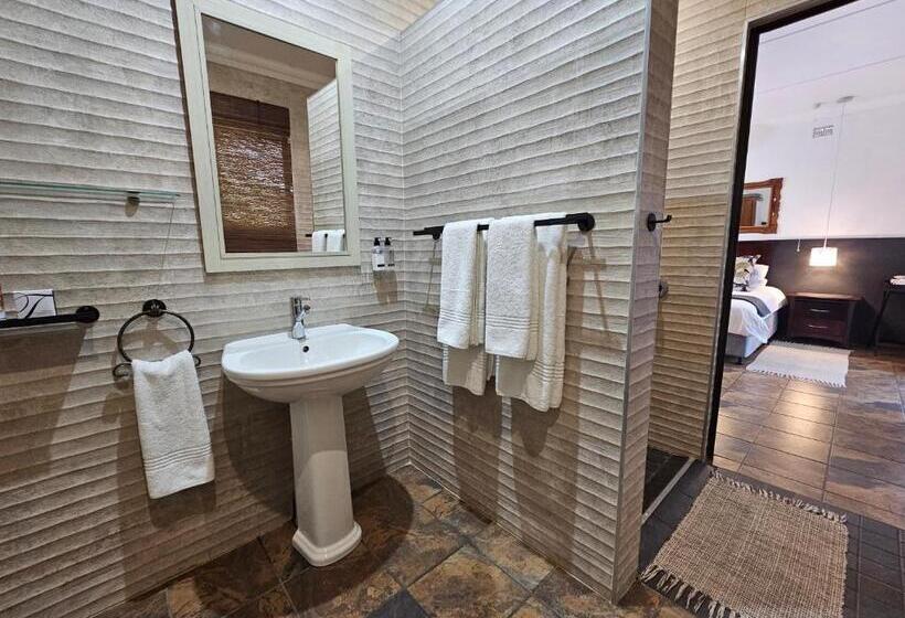 اتاق استاندارد برای معلولان, Leopard Corner Lodge