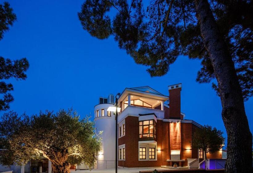 اتاق لوکس با بالکن, Boutique Hotel Villa Vulin