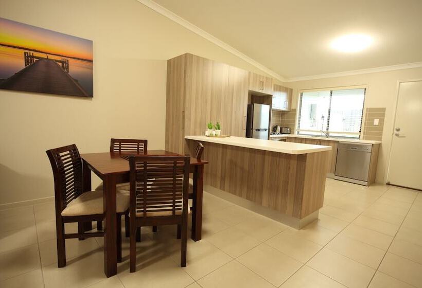 آپارتمان 2 خوابه, Direct Collective   Villas On Rivergum