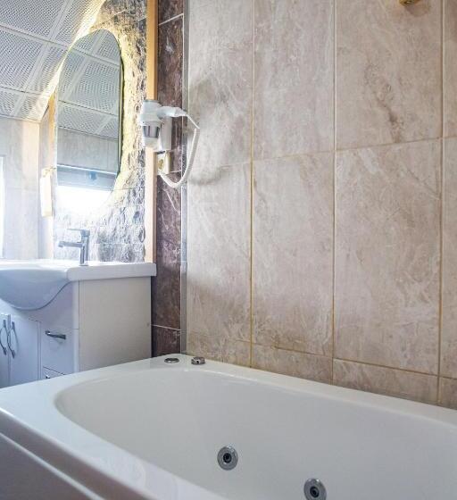 سوئیت کلاسیک, Emirtimes Hotel Kadıköy
