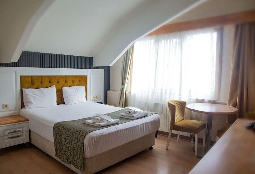 سوییت جونیور, Emirtimes Hotel Kadıköy