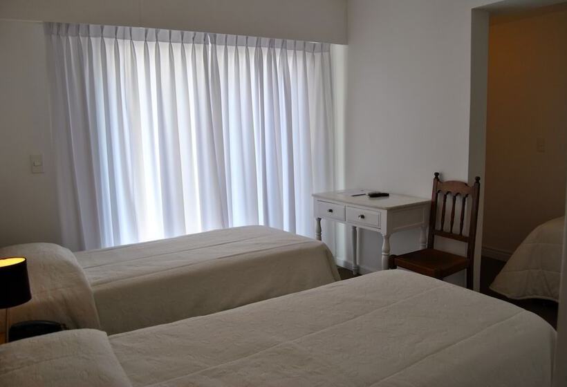 اتاق استاندارد سه نفره, Castilla