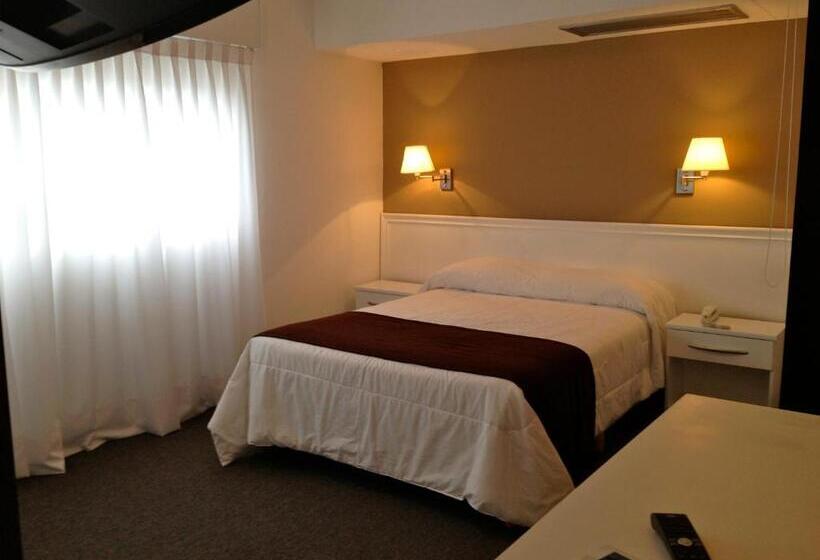 اتاق استاندارد چهار تخته, Castilla