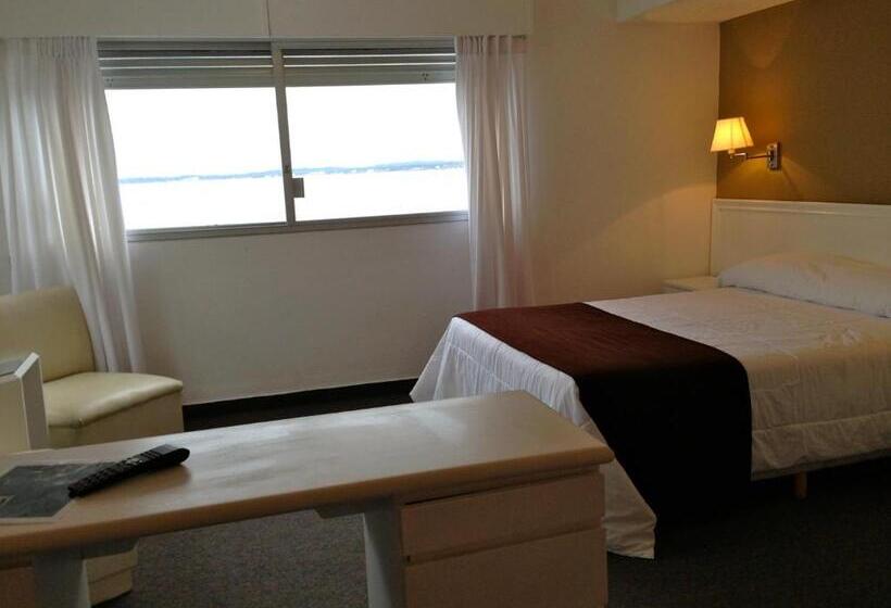 اتاق استاندارد چهار تخته, Castilla