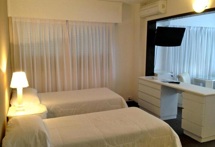 اتاق استاندارد چهار تخته, Castilla