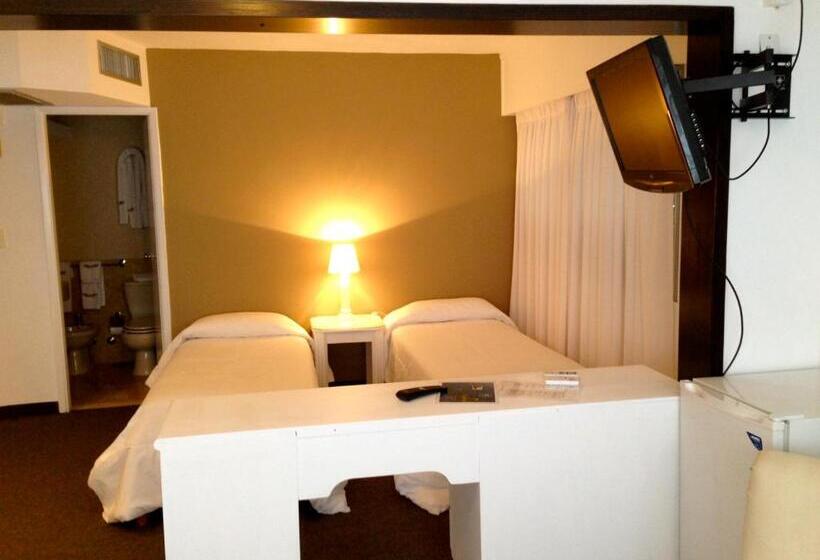 اتاق استاندارد چهار تخته, Castilla