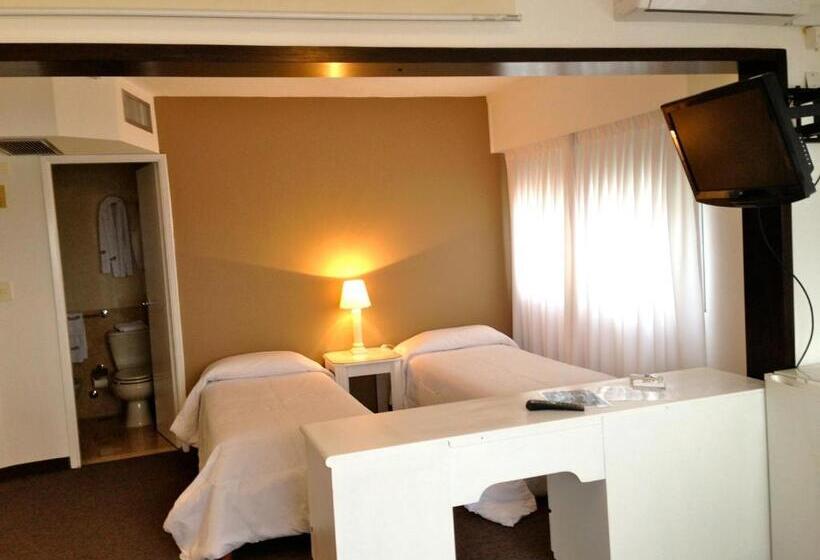 اتاق استاندارد چهار تخته, Castilla