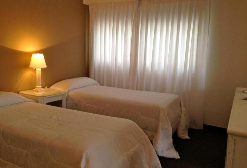 اتاق استاندارد چهار تخته, Castilla