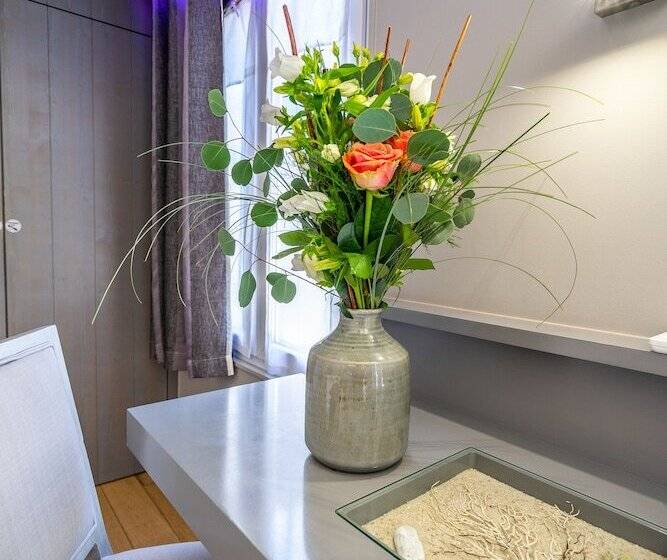 Люкс Повышенной Комфортности, Elegance Suites