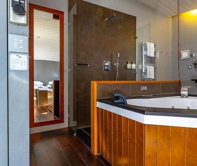 Люкс Повышенной Комфортности, Elegance Suites