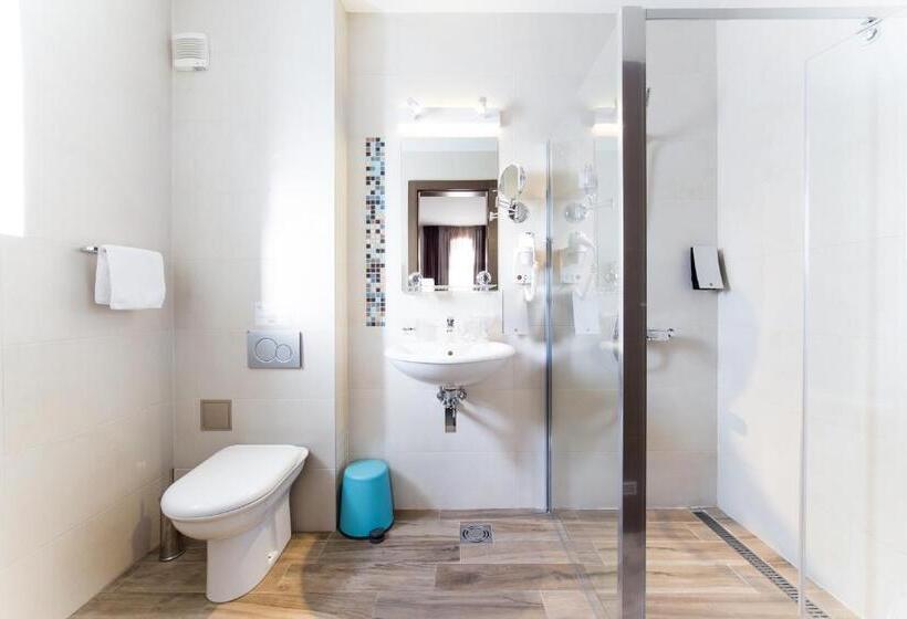اتاق استاندارد, Garni Hotel Mint