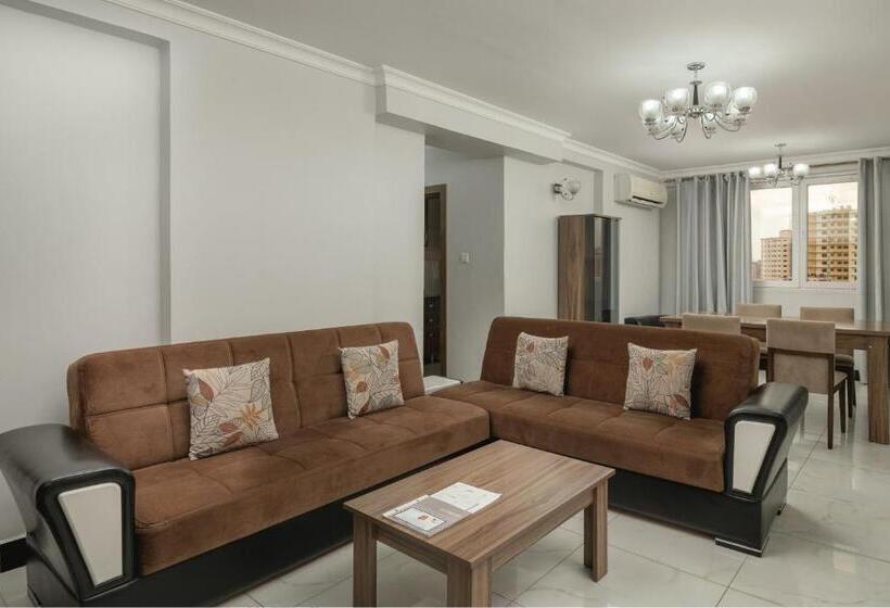 سوییت خانوادگی, Golden Tulip Dar Es Salaam City Center