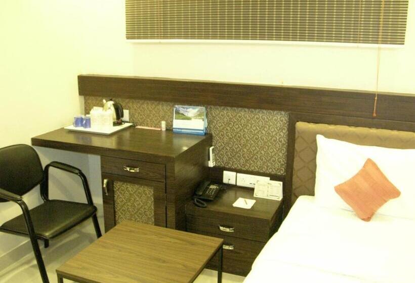اتاق لوکس یک تخته, Harsha Residency