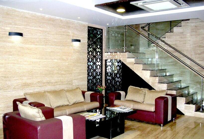اتاق لوکس یک تخته, Harsha Residency