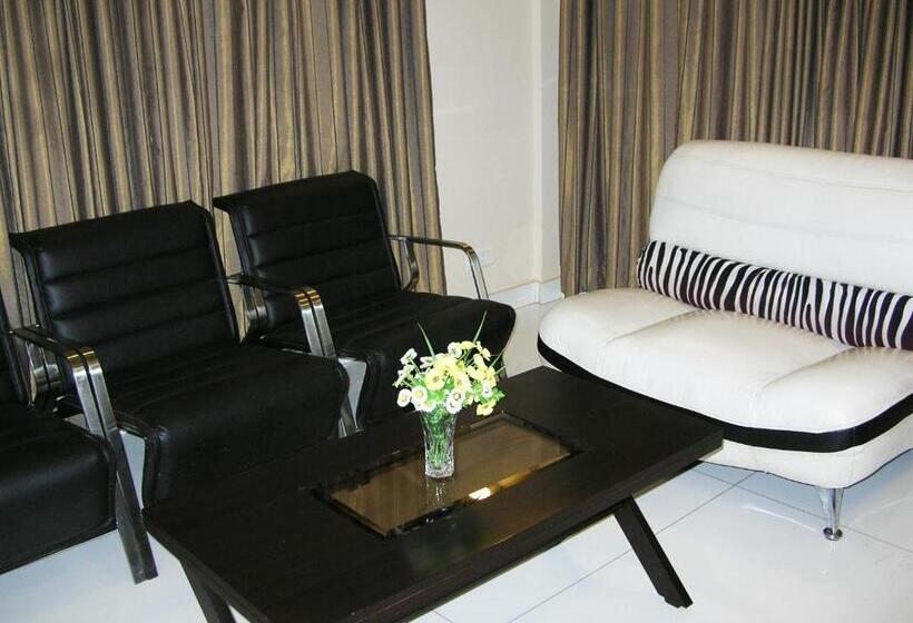 سوییت, Harsha Residency