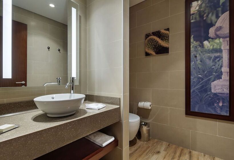 家庭间, Hilton Garden Inn Corlu