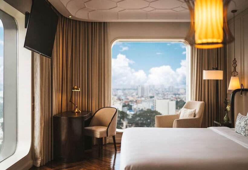 Deluxe Room City View, Des Arts Saigon Mgallery Collection