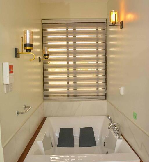 اتاق استاندارد, Best Western Jangwani Sea Breeze Resort