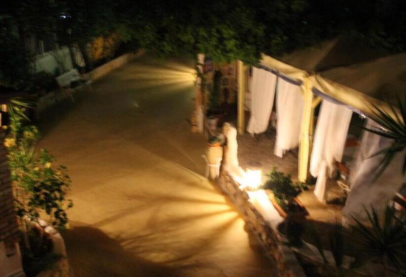 سوییت جونیور, Luagos Club