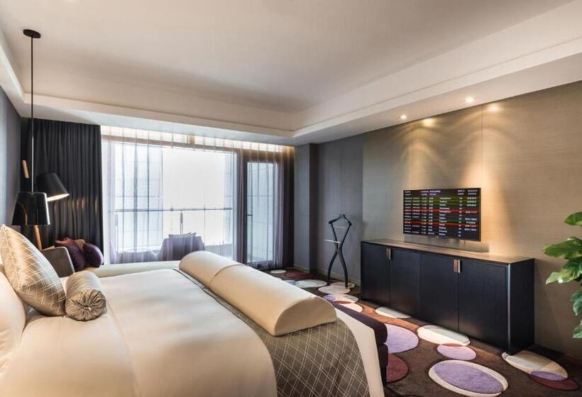 Suite Kingsize Bett, Pullman Nanjing Lukou Airport