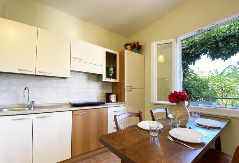 آپارتمان 2 خوابه با چشم‌انداز دریا, Residence Terra Rossa Taormina