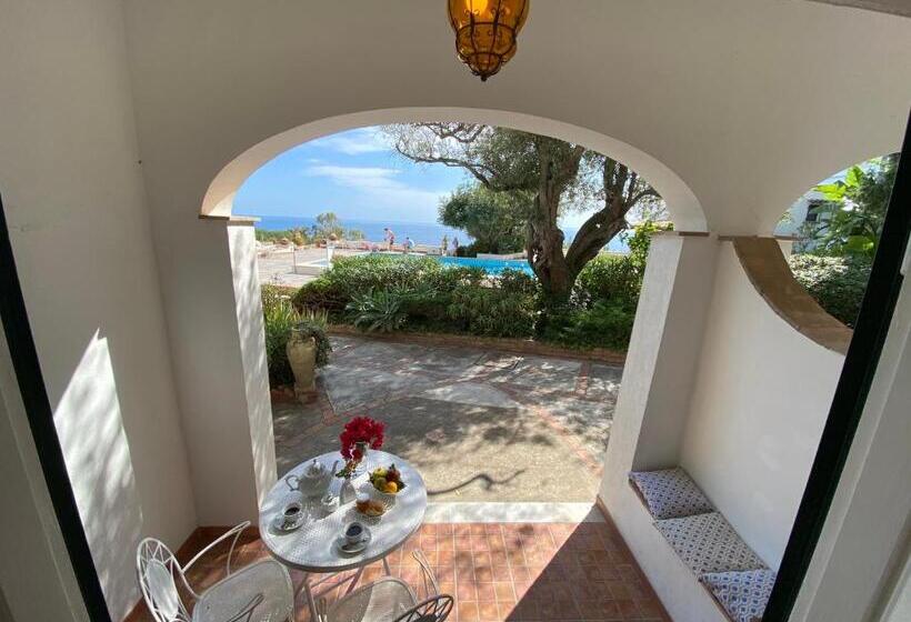 استودیوی استاندارد با چشم‌انداز دریا, Residence Terra Rossa Taormina