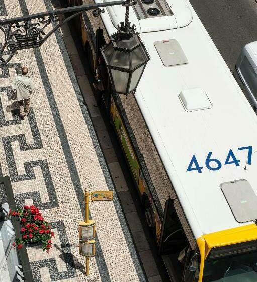 اتاق استاندارد با چشم‌انداز شهر, The 7 Hotel, Suites, Studios & Apartments