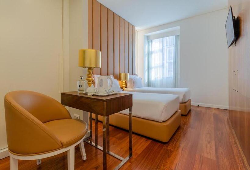 اتاق استاندارد با چشم‌انداز شهر, The 7 Hotel, Suites, Studios & Apartments