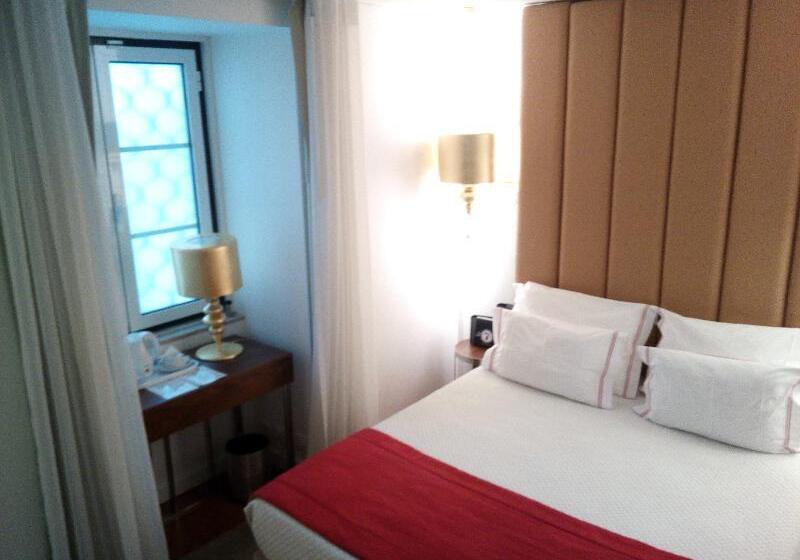 اتاق استاندارد اینتریور, The 7 Hotel, Suites, Studios & Apartments