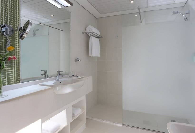 اتاق اجرایی, Tryp By Wyndham Abu Dhabi City Center