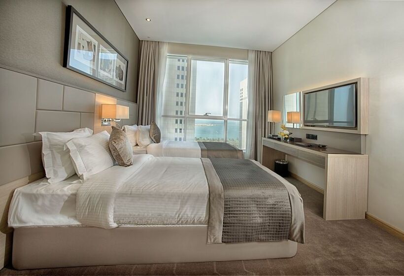 اتاق لوکس با چشم‌انداز دریا, Tryp By Wyndham Abu Dhabi City Center