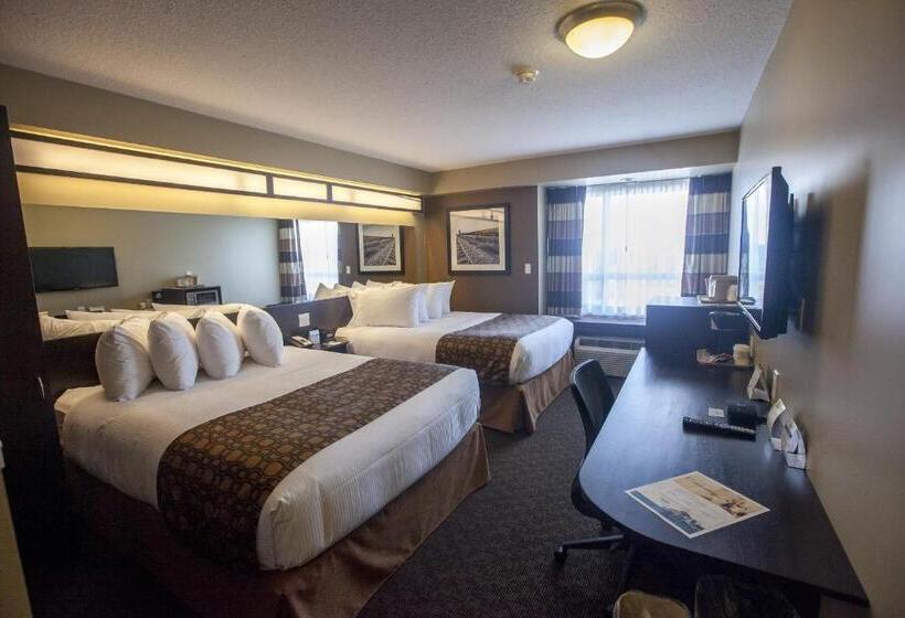 Business-Zimmer, Microtel Inn & Suites By Wyndham Whitecourt