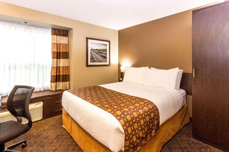 اتاق کلاس بیزنس, Microtel Inn & Suites By Wyndham Whitecourt