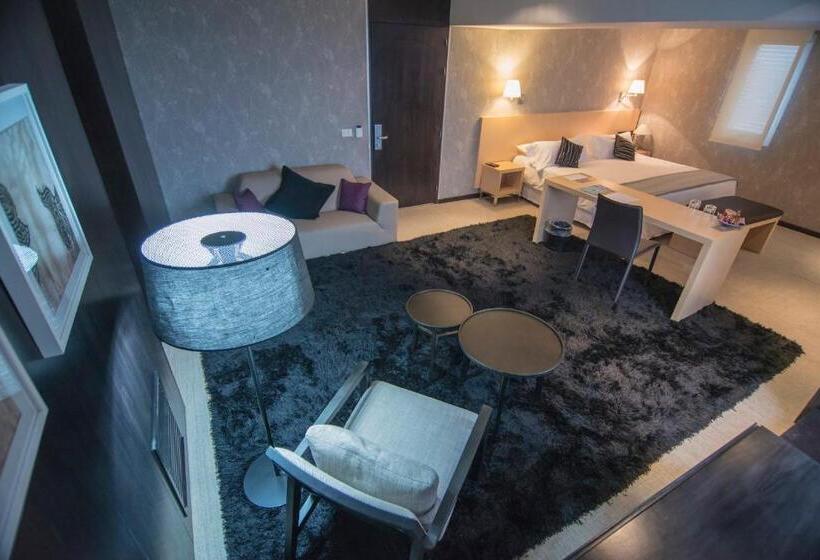 سوییت, Salto Hotel & Casino