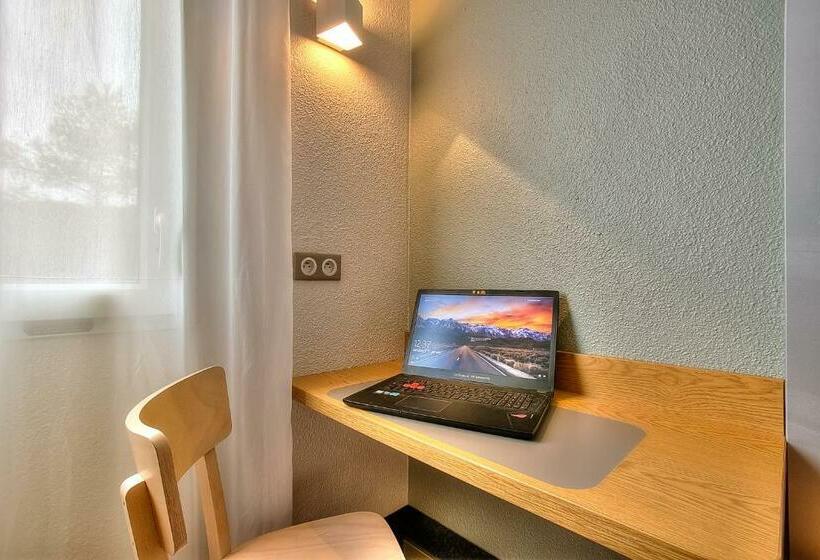 اتاق استاندارد, B&b Hotel Antibes Sophia Antipolis
