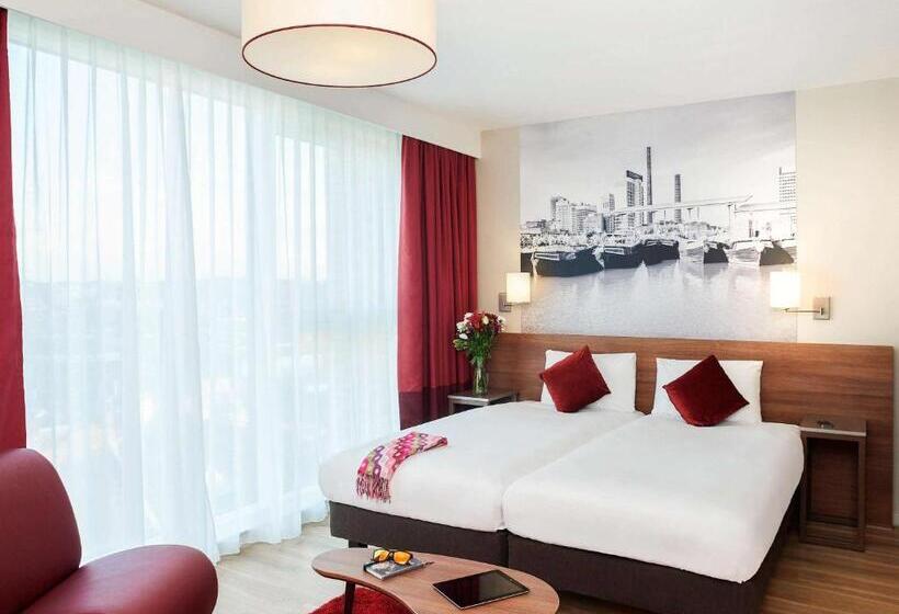 استودیوی استاندارد, Aparthotel Adagio Birmingham City Centre