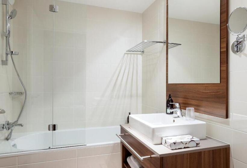 استودیوی استاندارد, Aparthotel Adagio Birmingham City Centre