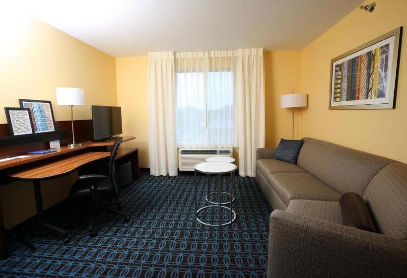 Suite Cama King, Fairfield Inn & Suites East Grand Forks