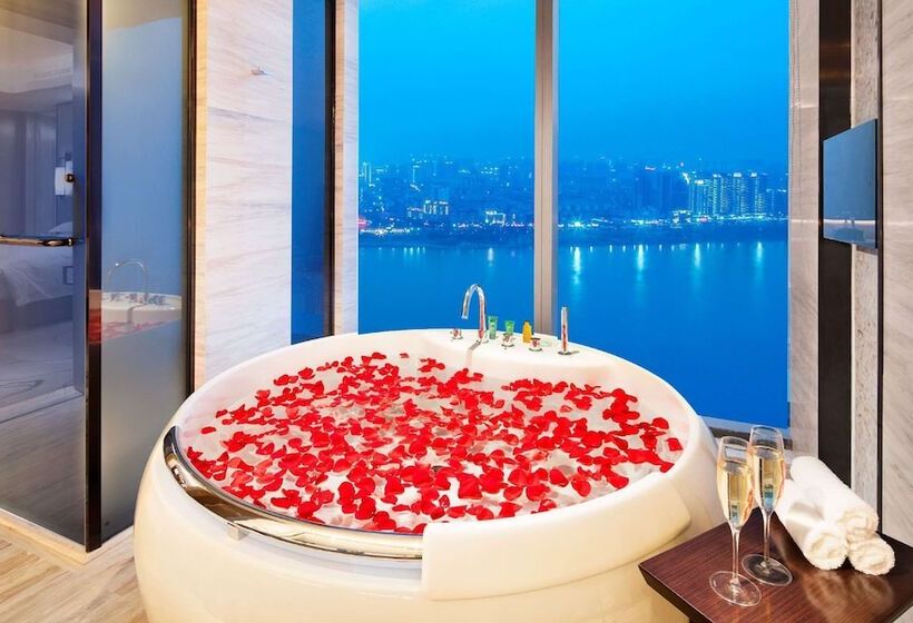 استودیو اجرایی, Hilton Zhuzhou