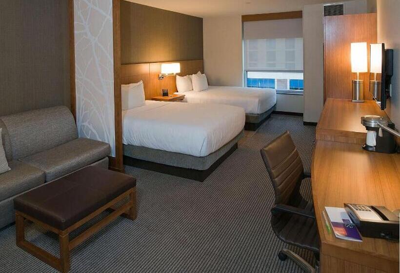 اتاق استاندارد با تخت دو نفره بزرگ برای معلولان, Hyatt Place Bloomington / Normal