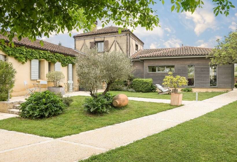 Habitación Triple Superior, Le Mas De Castel  Piscine Chauffee