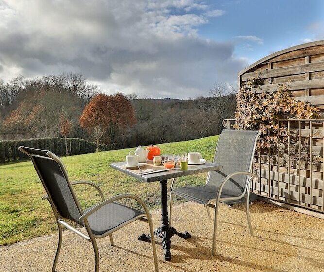 Habitación Premium con Terraza, Le Mas De Castel  Piscine Chauffee