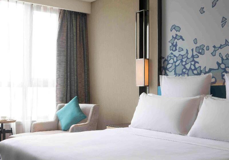 Superior Room King Size Bed, Pullman Taiyuan